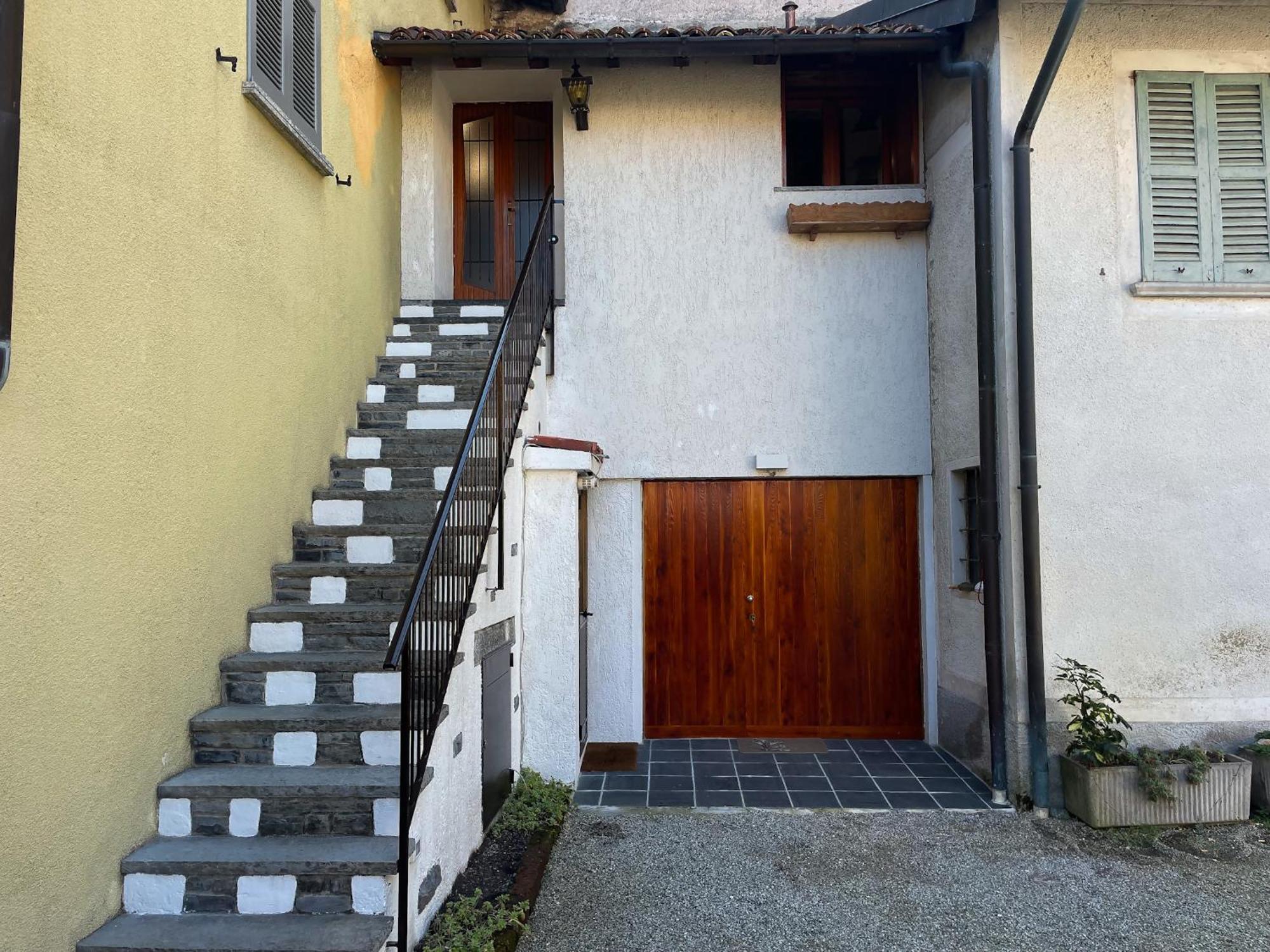 La Corte Dei Torri Loft On The Lake Oliveto Lario Exterior foto